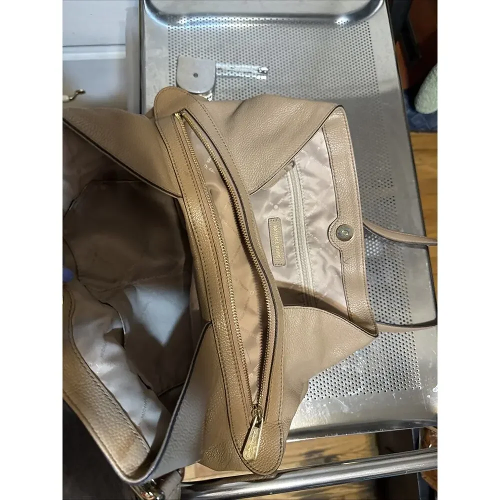 Michael Kors Tan Shoulder Bag with Slouchy Silhouette
